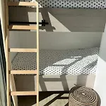 Houseboat 