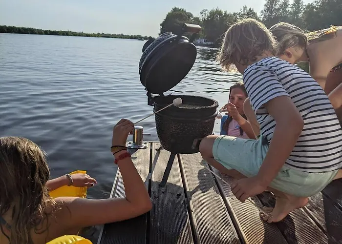 Botel Surla Houseboat Aqua Zen Kagerplassen With Tender Kaag