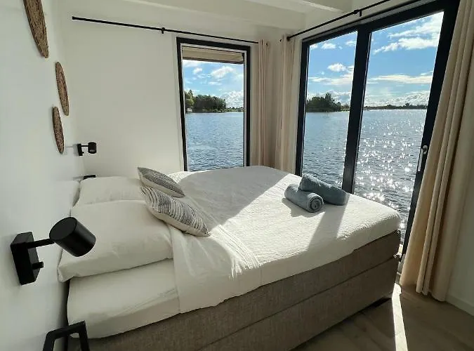 Surla Houseboat Aqua Zen Kagerplassen With Tender * Kaag