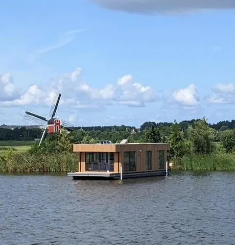 Surla Houseboat 